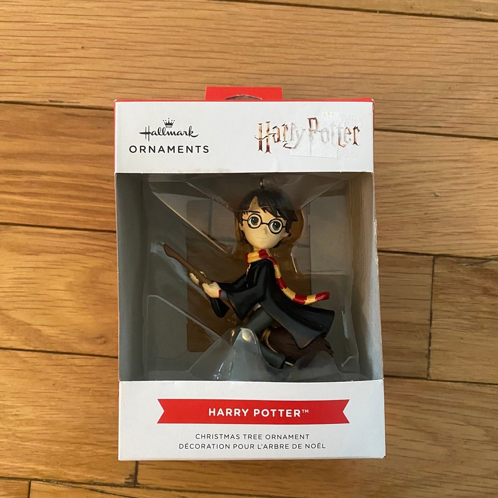 Hallmark Harry Potter Christmas‎ Ornament Flying on Broomstick New in Box 2024